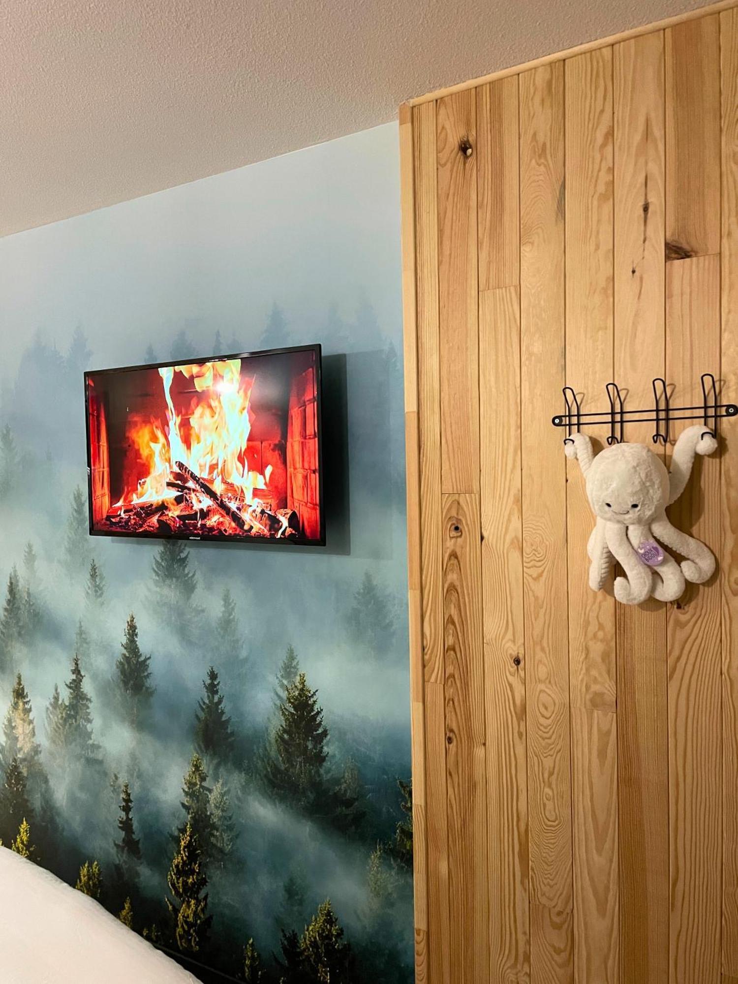 Chalet Studio Premium, Wifi, Chaleureux Лурд Экстерьер фото